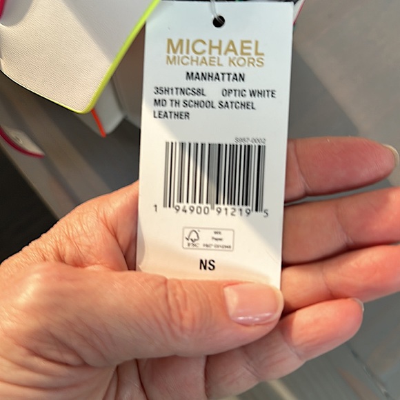 Michael Kors Manhattan Crossbody Bag Optic White with Oil Slick hardware finish. - Picture 16 of 16